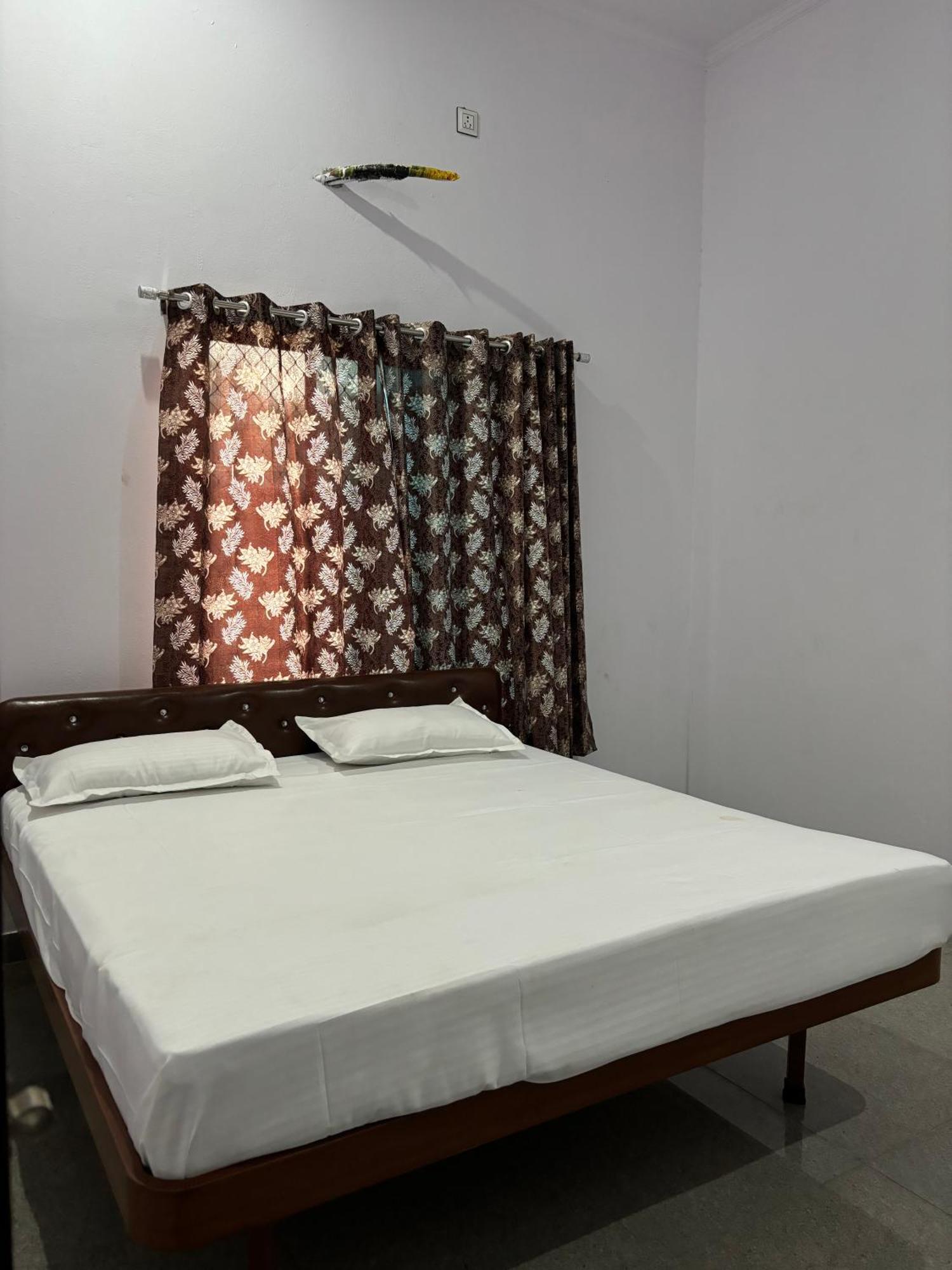 Hotel Raghunath Palace Khatu Bagian luar foto